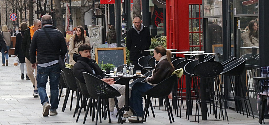 ПУШАТ 13, 6 ОТСТО ОД УЧЕНИЦИТЕ ОД СЕДМО ДО ДЕВЕТТО ОДДЕЛЕНИЕ, ВЕЛИ НОВО ИСТРАЖУВАЊЕ НА ИЈЗ И СЗО ПУШАТ 13, 6 ОТСТО ОД УЧЕНИЦИТЕ ОД СЕДМО ДО ДЕВЕТТО ОДДЕЛЕНИЕ, ВЕЛИ НОВО ИСТРАЖУВАЊЕ НА ИЈЗ И СЗО