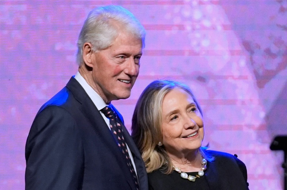 БИЛ И ХИЛАРИ КЛИНТОН ПРИФАТИЈА ДА СВЕДОЧАТ ВО ИСТРАГАТА ЗА ПЕДОФИЛОТ ЕПСТИН