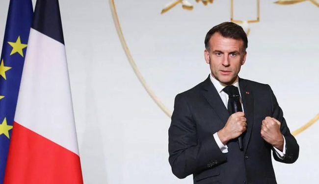 МАКРОН ЈА ПОВИКА ЕВРОПА ДА ПОЧНЕ ДА СЕ ОДНЕСУВА КАКО СВЕТСКА СИЛА