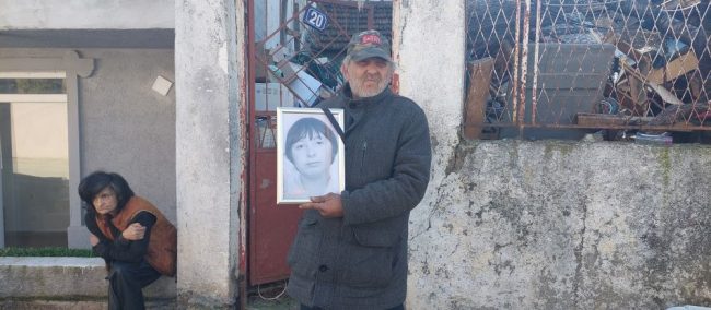 СЕМЕЈСТВОТО НА 35-ГОДИШНАТА КУМАНОВКА ГО ЧЕКА ВЕШТАЧЕЊЕТО ОД ЕКСХУМАЦИЈАТА КОЕ ТРЕБА ДА ПОКАЖЕ ДАЛИ Е ЖРТВА НА СЕРИСКИОТ УБИЕЦ