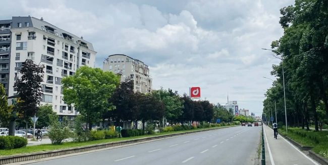 ЃОРЃИЕВСКИ СЕ ПРЕМИСЛИ, АВТОБУСКИОТ БРТ ПРЕВОЗ НЕМА ДА ОДИ НИЗ СРЕДИШНОТО ЗЕЛЕНИЛО ТУКУ ПО КРАЈНАТА КОЛОВОЗНА ЛЕНТА