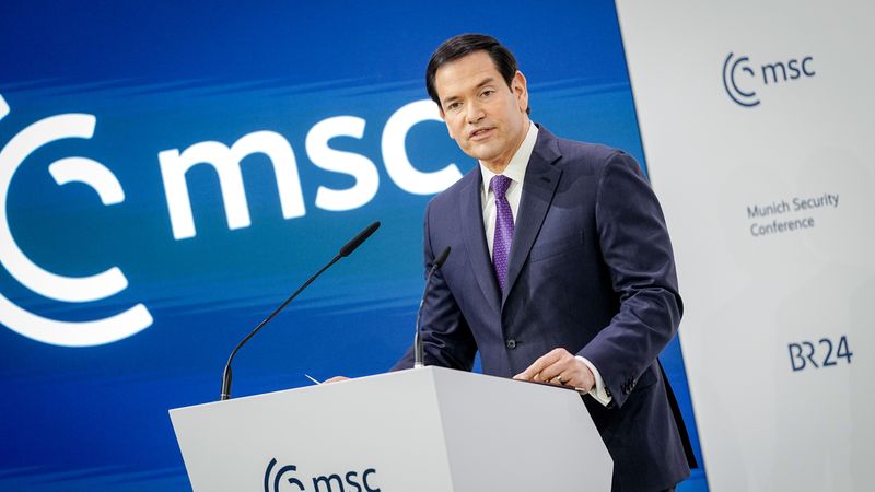 САД И ЕВРОПА СЕ ПОВРЗАНИ, НО ПАРТНЕРСТВОТО МОРА ДА СЕ ПРЕИСПИТА, РЕЧЕ РУБИО ВО МИНХЕН