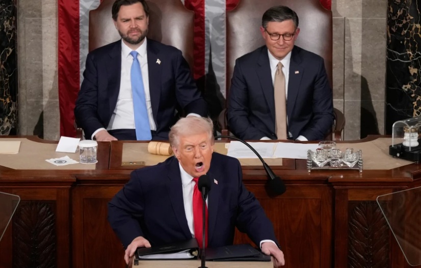 ТРАМП СЕ ФАЛЕШЕ ДЕКА ЈА ВНЕСОЛ АМЕРИКА ВО ЗЛАТНА ДОБА И МУ СЕ ЗАКАНИ НА ИРАН ВО СВОЈОТ ГОДИШЕН ГОВОР ВО КОНГРЕСОТ ТРАМП СЕ ФАЛЕШЕ ДЕКА ЈА ВНЕСОЛ АМЕРИКА ВО ЗЛАТНА ДОБА И МУ СЕ ЗАКАНИ НА ИРАН ВО СВОЈОТ ГОДИШЕН ГОВОР ВО КОНГРЕСОТ