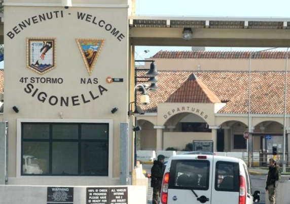 ТРАМП КАЖА ДЕКА ФРАНЦИЈА Е БЕСКОРИСНА ОТКАКО ТАА НЕ ДОЗВОЛИ ПРЕЛЕТИ НА АВИОНИ ШТО ОДАТ КОН ИЗРАЕЛ ТРАМП КАЖА ДЕКА ФРАНЦИЈА Е БЕСКОРИСНА ОТКАКО ТАА НЕ ДОЗВОЛИ ПРЕЛЕТИ НА АВИОНИ ШТО ОДАТ КОН ИЗРАЕЛ