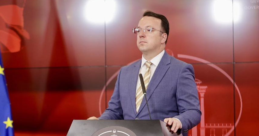 ШЕКЕРИНСКА САКАШЕ СО СУДСКА ОДЛУКА ДА ГО ЗАТВОРИ ВМРО-ДПМНЕ, КАЖА НИКОЛОСКИ НА СЕДНИЦАТА ЗА НОВ ОБВИНИТЕЛ