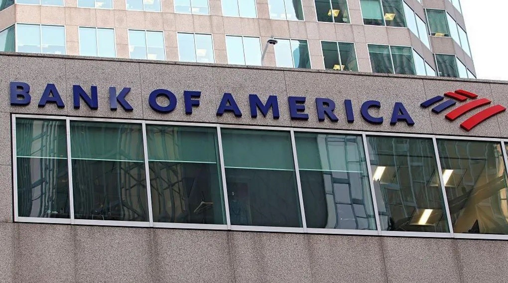 „БАНК ОФ АМЕРИКА“ ЌЕ ИСПЛАТИ 72,5 МИЛИОНИ ДОЛАРИ ОТШТЕТА ПО ТУЖБАТА ОД ЖРТВИТЕ НА ЕПСТИН