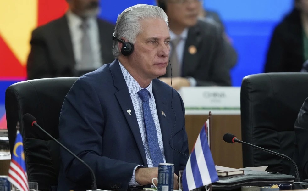 КУБА ВЕЛИ ДЕКА НЕМА ДА ПРЕГОВАРА СО САД ЗА ЗАМИНУВАЊЕ НА ПРЕТСЕДАТЕЛОТ ДИЈАС-КАНЕЛ КУБА ВЕЛИ ДЕКА НЕМА ДА ПРЕГОВАРА СО САД ЗА ЗАМИНУВАЊЕ НА ПРЕТСЕДАТЕЛОТ ДИЈАС-КАНЕЛ