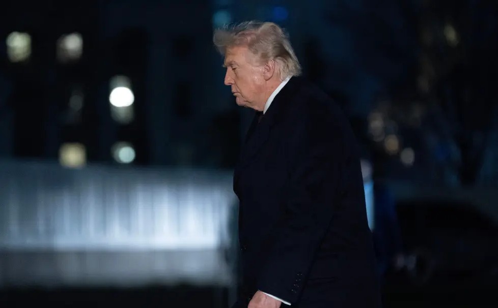 ТРАМП СЕ ЗАКАНИ ДЕКА ЌЕ ЈА ОДЛОЖИ ПОСЕТАТА НА ПЕКИНГ АКО КИНА НЕ МУ ПОМОГНЕ ОКОЛУ ОРМУСКИОТ ТЕСНЕЦ ТРАМП СЕ ЗАКАНИ ДЕКА ЌЕ ЈА ОДЛОЖИ ПОСЕТАТА НА ПЕКИНГ АКО КИНА НЕ МУ ПОМОГНЕ ОКОЛУ ОРМУСКИОТ ТЕСНЕЦ