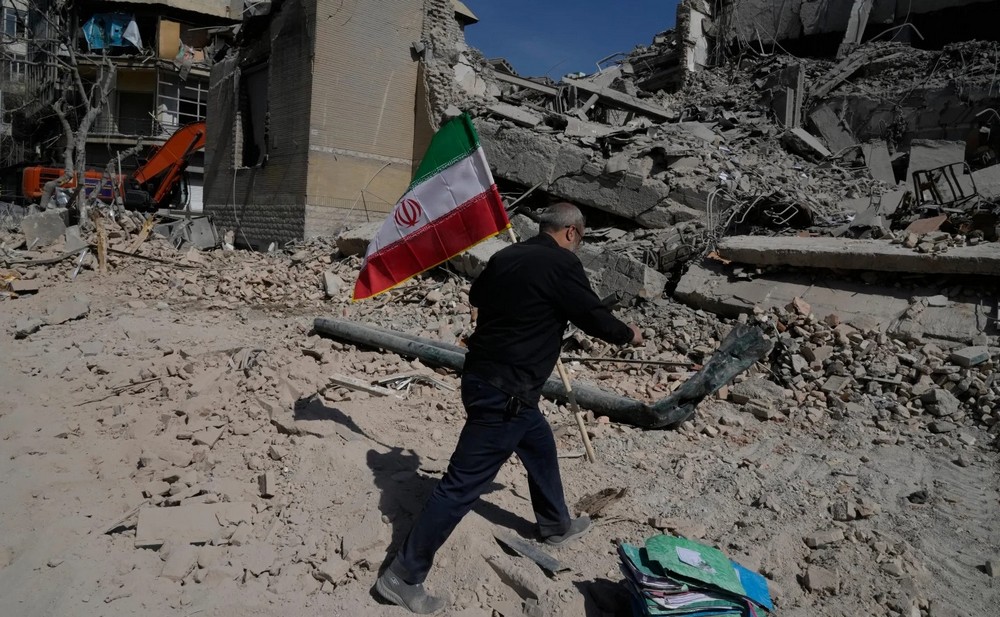 АМЕРИКАНСКИОТ СЕНАТ ГО ПОДДРЖА ТРАМП И ЈА ОТФРЛИ РЕЗОЛУЦИЈАТА ЗА КРАЈ НА ВОЈНАТА ВО ИРАН