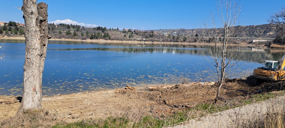 НЕ СЕ ЗНАЕ КАДЕ ОДАТ ОТПАДНИТЕ ВОДИ НА 20 ОТСТО ОД ОБЈЕКТИТЕ ВО НАСЕЛБАТА ОТОВИЦА ШТО НЕ ГИ ПРИБИРА КОЛЕКТОРОТ НА ЕЗЕРОТО МЛАДОСТ НЕ СЕ ЗНАЕ КАДЕ ОДАТ ОТПАДНИТЕ ВОДИ НА 20 ОТСТО ОД ОБЈЕКТИТЕ ВО НАСЕЛБАТА ОТОВИЦА ШТО НЕ ГИ ПРИБИРА КОЛЕКТОРОТ НА ЕЗЕРОТО МЛАДОСТ