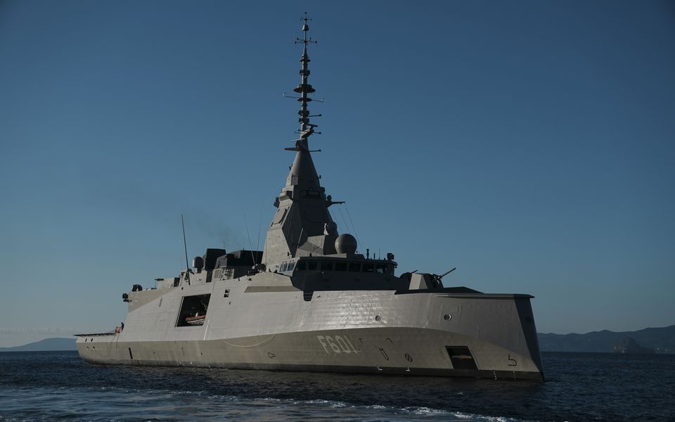 ИРАН СЕ ЗАКАНИ СО УШТЕ ПОСИЛНИ НАПАДИ ВРЗ КИПАР, ГРЦИЈА ИСПРАЌА ВОЕНО ЗАСИЛУВАЊЕ