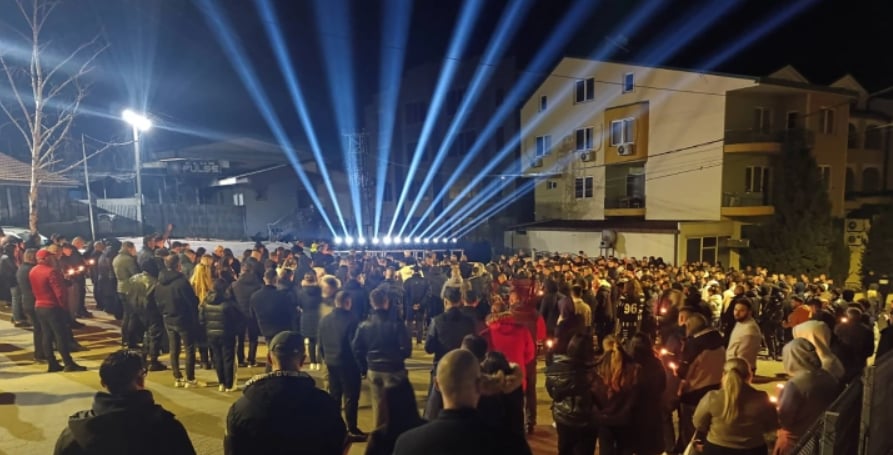 НЕМА ДА ЗАБОРАВИМЕ, РЕКОА РОДИТЕЛИТЕ НА КОМЕМОРАЦИЈАТА ВО 02:32 ЧАСОТ ПРЕД ДИСКОТЕКАТА „ПУЛС“ ШТО ИЗГОРЕ СО 63 ЖРТВИ НЕМА ДА ЗАБОРАВИМЕ, РЕКОА РОДИТЕЛИТЕ НА КОМЕМОРАЦИЈАТА ВО 02:32 ЧАСОТ ПРЕД ДИСКОТЕКАТА „ПУЛС“ ШТО ИЗГОРЕ СО 63 ЖРТВИ