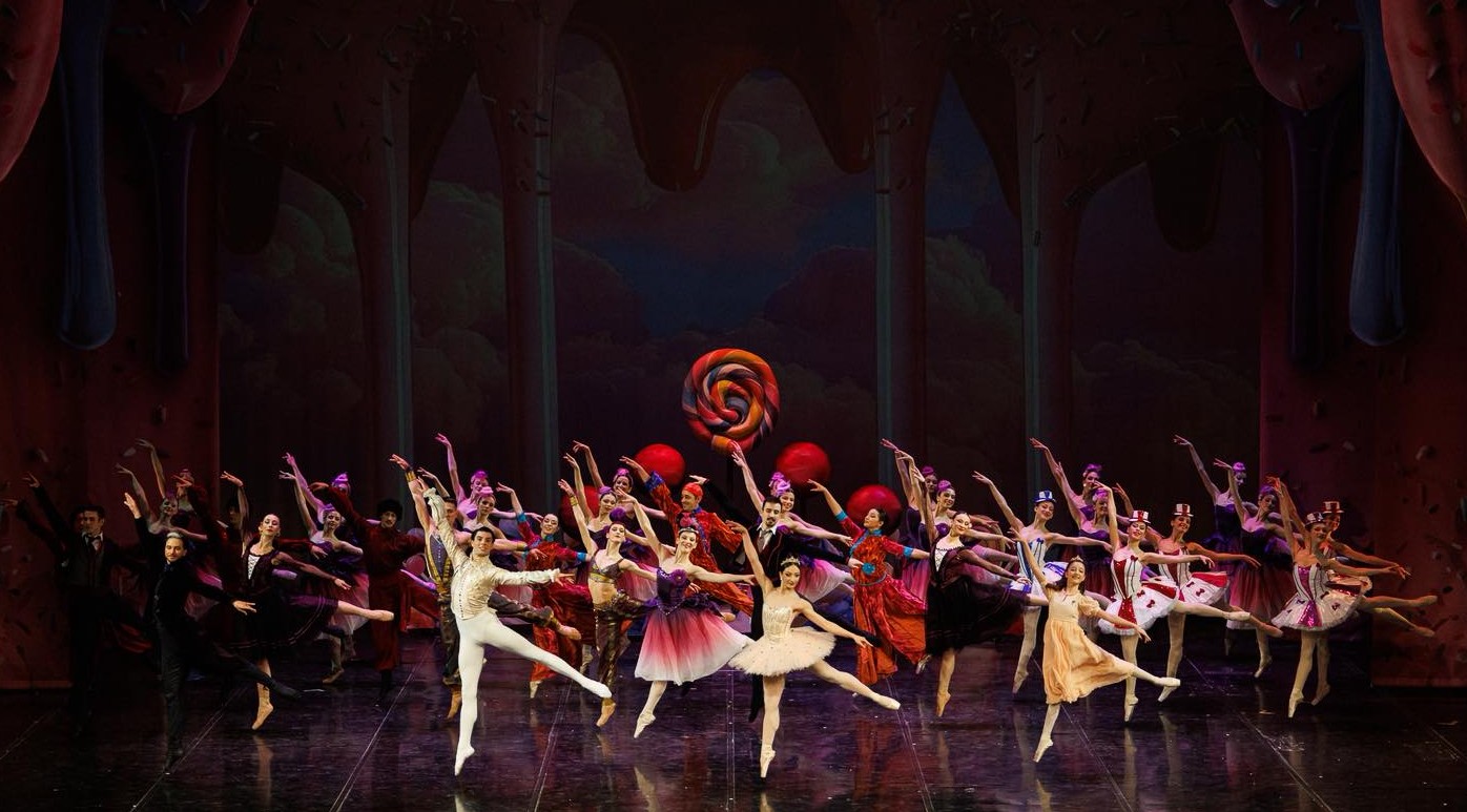 „ОРЕВОКРШАЧКА“ НЕ Е САМО ПРАЗНИЧНА ПРИКАЗНА, НОСИ ЧУВСТВО НА ПРЕОБРАЗБА, ВЕЛИ КОРЕОГРАФКАТА САША ЕВТИМОВА ПРЕД ПРЕМИЕРАТА НА БАЛЕТОТ