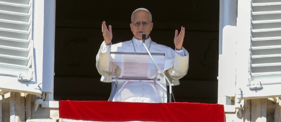 САД, ИЗРАЕЛ И ИРАН ДА ЈА ЗАПРАТ СПИРАЛАТА НА НАСИЛСТВО ПРЕД ДА СТАНЕ НЕПОПРАВЛИВА БЕЗДНА, ПОВИКА ПАПАТА ЛАВ