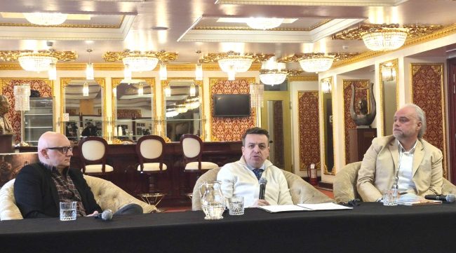 ВО МНТ ЌЕ РЕЖИРААТ МАНДИЌ-РИГОНАТ, ВИТОШЕВИЌ, УНКОВСКИ И МАНДАК, ТЕАТАРОТ ДОБИ БУЏЕТ ОД НАД 230 ИЛЈАДИ ЕВРА