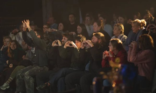 ТЕАТАРОТ Е ЛЕК И УТЕХА ЗА ВИСТИНСКИОТ ЖИВОТ, ВЕЛИ НЕЗАВИСНАТА ТРУПА „ЗЛАТЕН ЕЛЕЦ“ ЗА СВЕТСКИОТ ДЕН НА ТЕАТАРОТ