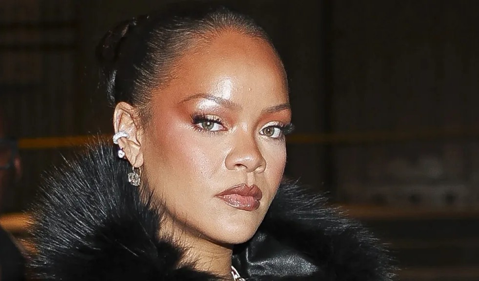 ЖЕНА УАПСЕНА ЗА ПУКАЊЕ КОН ДОМОТ НА РИЈАНА ВО БЕВЕРЛИ ХИЛС