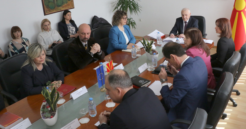 ИЗБРАНИ 4 ОБВИНИТЕЛИ ЗА ОРГАНИЗИРАН КРИМИНАЛ, КАНДИДАТУРИТЕ ГИ ПОВЛЕКОА ПЕЛИВАНОВ И АЈРО КОИ СО ЛЕНЧЕ РИСТОСКА ГО ВОДЕА ПРЕДМЕТОТ ЗА МАСОВНОТО ПРИСЛУШУВАЊЕ ОД ГРУЕВСКИ И МИЈАЛКОВ