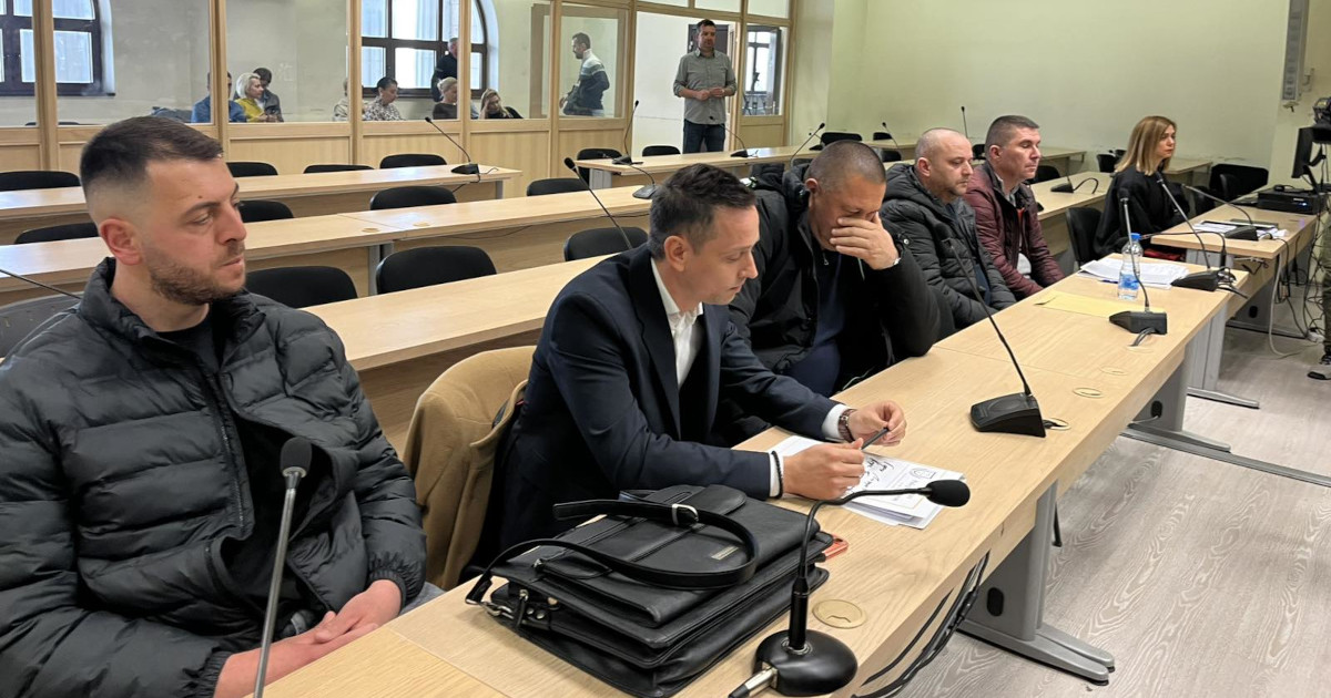 СУДЕЊАТА НА ПОЛИЦАЈЦИ ЗА ПОЖАРОТ ВО „ПУЛС“ ПОЧНАА СО ТИЕ ШТО ВНЕСУВАЛЕ НЕТОЧНИ ПОДАТОЦИ ЗА КОНСТАТИРАНИТЕ НЕПРАВИЛНОСТИ ЗА ДА МОЖЕ ДИСКОТЕКАТА СЛОБОДНО ДА ПРОДОЛЖИ СО РАБОТА СУДЕЊАТА НА ПОЛИЦАЈЦИ ЗА ПОЖАРОТ ВО „ПУЛС“ ПОЧНАА СО ТИЕ ШТО ВНЕСУВАЛЕ НЕТОЧНИ ПОДАТОЦИ ЗА КОНСТАТИРАНИТЕ НЕПРАВИЛНОСТИ ЗА ДА МОЖЕ ДИСКОТЕКАТА СЛОБОДНО ДА ПРОДОЛЖИ СО РАБОТА