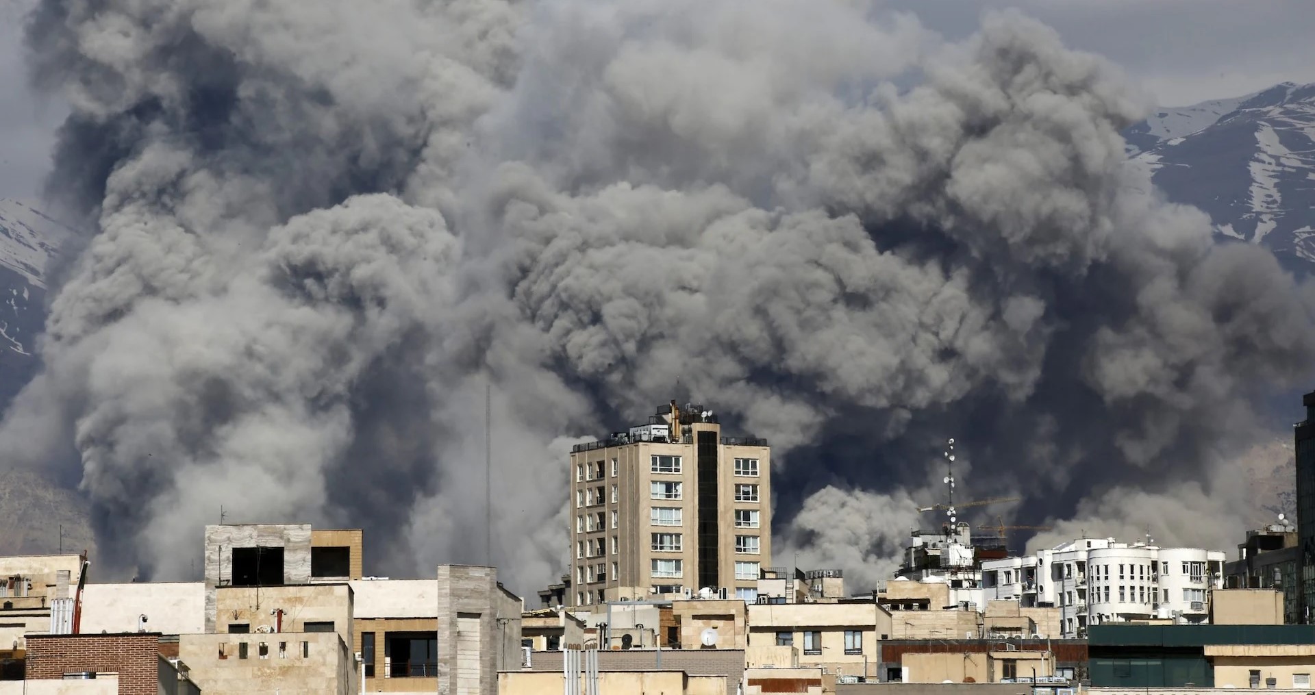 ИРАН САКА ДА РАЗГОВАРАМЕ ЗА КРАЈ НА ВОЈНАТА И ЈАС СЕ СОГЛАСИВ, РЕЧЕ ТРАМП