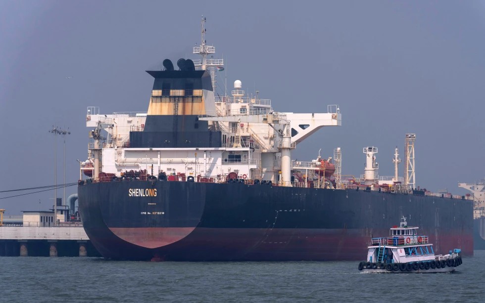 СЕДУМ СОЈУЗНИЦИ НА САД ИЗРАЗИЈА СПРЕМНОСТ ДА ПОМОГНАТ ОКОЛУ ОРМУСКИОТ ТЕСНЕЦ, НО НЕ КАЖАА КАКО