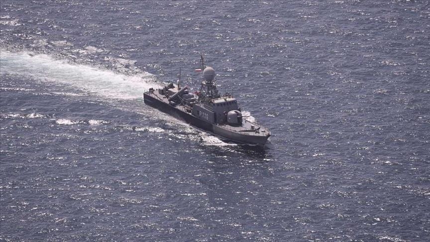 НАД 100 ИСЧЕЗНАТИ ОТКАКО ПОДМОРНИЦА НАПАДНА ИРАНСКИ БРОД ПОКРАЈ БРЕГОТ НА ШРИ ЛАНКА