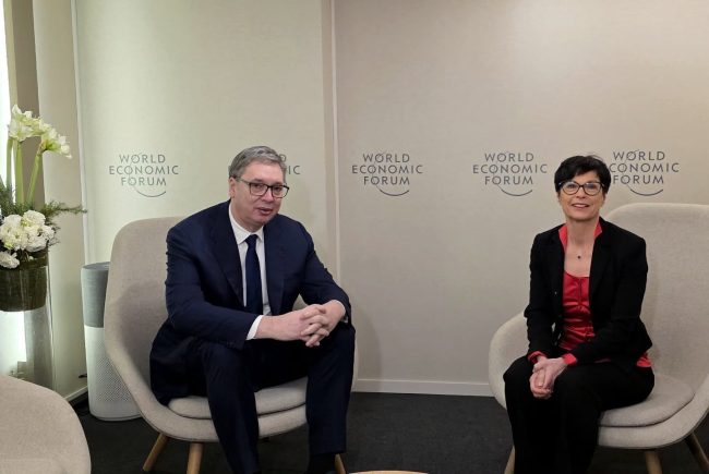 СРБИЈА МОЖЕ ДА ИЗГУБИ ЕВРОПСКИ СРЕДСТВА ОД 1,5 МИЛИЈАРДИ ЕВРА АКО ДОБИЕ НЕГАТИВНО МИСЛЕЊЕ ЗА СУДСКИТЕ РЕФОРМИ