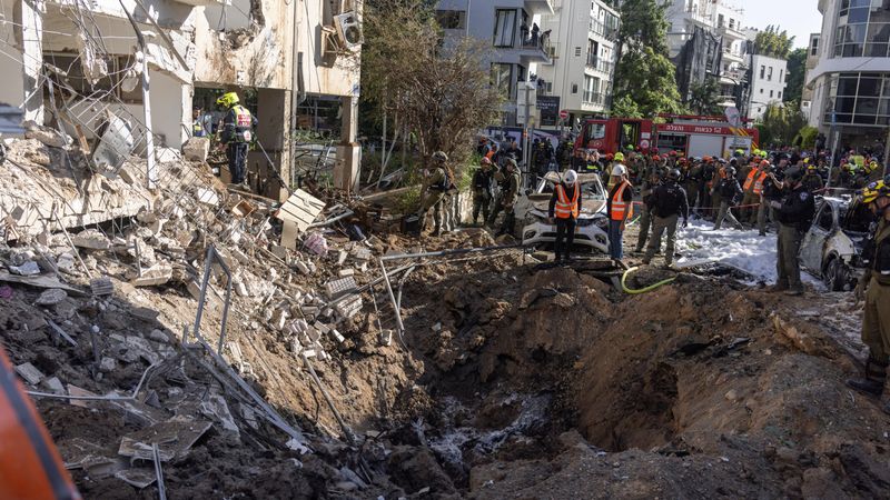 ИМАМЕ ЗАЛИХИ НА ОРУЖЈЕ ЗА КОИ САД И ИЗРАЕЛ НЕ НИ ЗНААТ, МУ КАЖА ИРАН НА ТРАМП