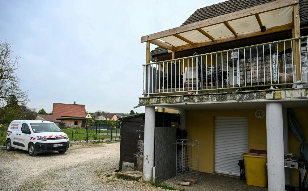 ВО ФРАНЦИЈА СПАСЕНО ДЕВЕТГОДИШНО МОМЧЕ КОЕ ГОДИНА И ПОЛ ЖИВЕЕЛО ЗАКЛУЧЕНО ВО КОМБЕТО НА ТАТКО МУ