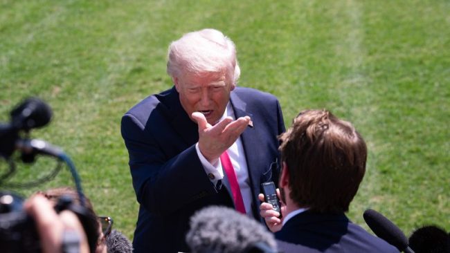 ТРАМП ГО ПРОДОЛЖИ ПРИМИРЈЕТО СО ИРАН