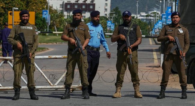 ИРАН СÈ УШТЕ НЕ РЕШИЛ ДАЛИ ЌЕ УЧЕСТВУВА ВО МИРОВНИ РАЗГОВОРИ СО САД, ТРАМП ВЕЛИ ДЕКА ВЕРОЈАТНО НЕМА ДА ГО ПРОДОЛЖИ ПРИМИРЈЕТО