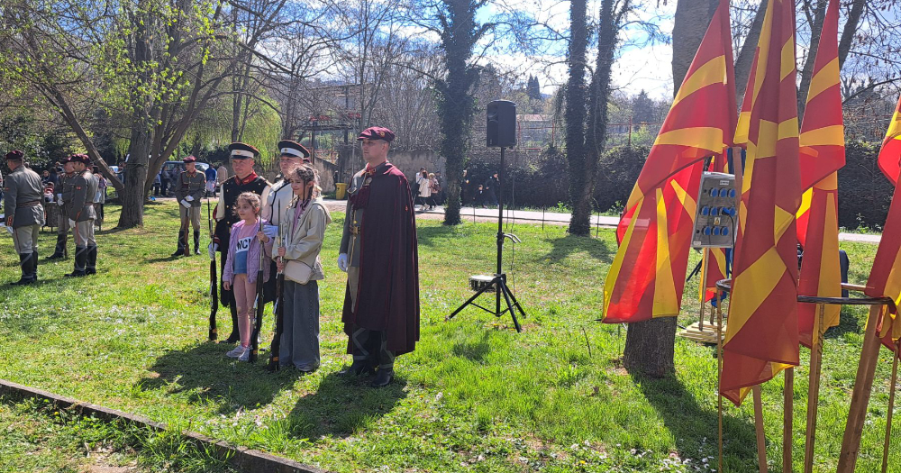 ГОЛЕМ ИНТЕРЕС КАЈ ВЕЛЕШАНИ ЗА ПРЕЗЕНТАЦИЈАТА НА ВОЕНАТА ОПРЕМА И ВОЗИЛА НА АРМ ПО ПОВОД 4 АПРИЛ – ДЕНОТ НА НАТО ГОЛЕМ ИНТЕРЕС КАЈ ВЕЛЕШАНИ ЗА ПРЕЗЕНТАЦИЈАТА НА ВОЕНАТА ОПРЕМА И ВОЗИЛА НА АРМ ПО ПОВОД 4 АПРИЛ – ДЕНОТ НА НАТО