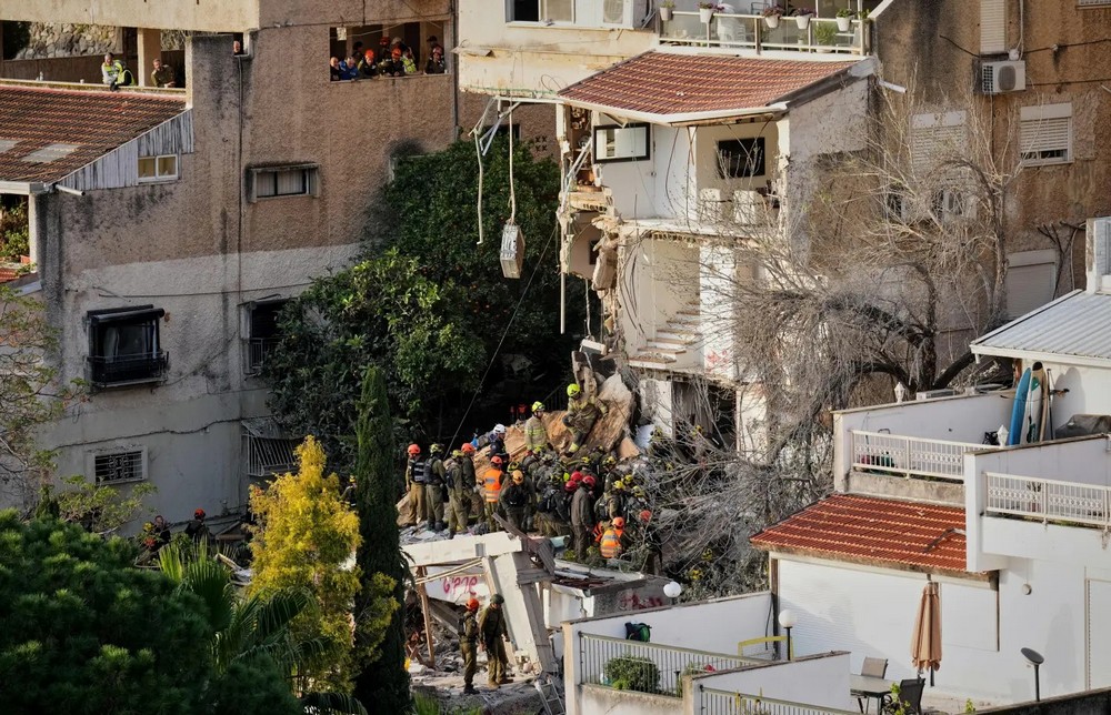 ИРАН СЕ ЗАКАНИ СО УШТЕ ПОУНИШТУВАЧКА ОДМАЗДА АКО САД ГИ НАПАДНАТ НЕГОВИТЕ ЕЛЕКТРАНИ И МОСТОВИ, ТРАМП ВЕЛИ ДОГОВОР Е МОЖЕН