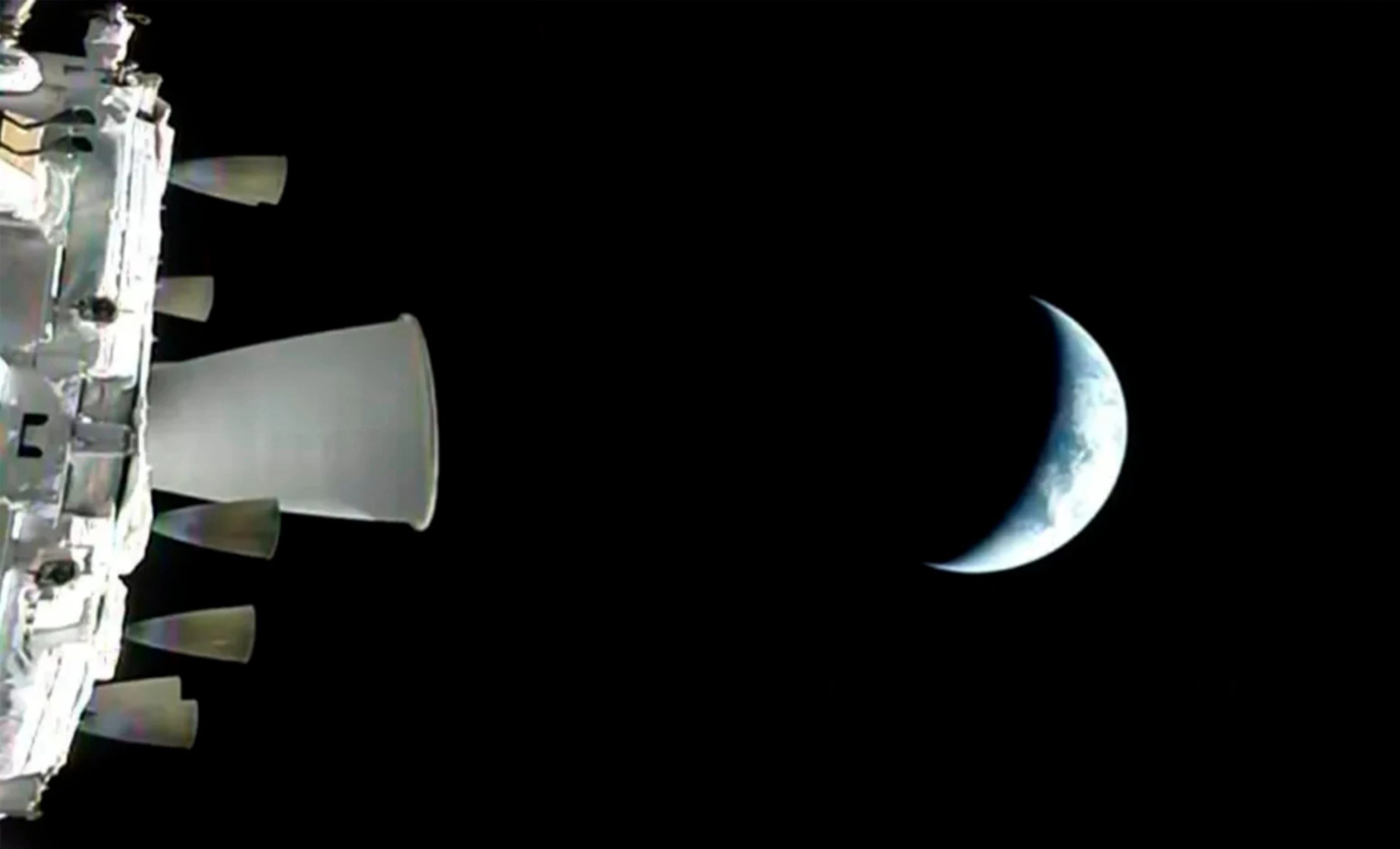 „АРТЕМИС 2“ ЈА НАПУШТИ ЗЕМЈИНАТА ОРБИТА И СЕ УПАТИ КОН МЕСЕЧИНАТА, АСТРОНАУТИТЕ ЌЕ ВИДАТ ЦЕЛОСНО ЗАТЕМНУВАЊЕ НА СОНЦЕТО НА ШЕСТИОТ ДЕН