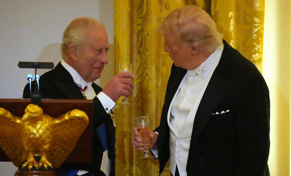 ЧАРЛС СЕ СОГЛАСУВА СО МЕНЕ ДЕКА ИРАН НЕ ТРЕБА ДА ИМА НУКЛЕАРНО ОРУЖЈЕ, КАЖА ТРАМП, КРАЛОТ НЕ ЗБОРЕШЕ ЗА ВОЈНАТА