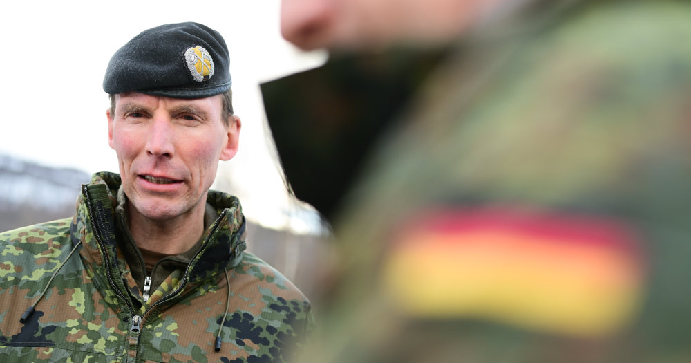 ГЕРМАНСКИТЕ МАЖИ ОД 17 ДО 45 ГОДИНИ ЌЕ МОРА ДА БАРААТ ДОЗВОЛА ЗА ПРЕСТОЈ ВО СТРАНСТВО ПОДОЛГ ОД ТРИ МЕСЕЦИ