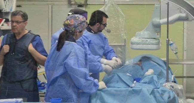 ТРИ ИНТЕРВЕНЦИИ СО НОВА МЕТОДА ЗА ТРЕТМАН НА ЗАТНАТИ АРТЕРИИ ЗА ПРВПАТ ИЗВЕДЕНИ ВО ОХРИДСКАТА БОЛНИЦА „СВЕТИ СТЕФАН“