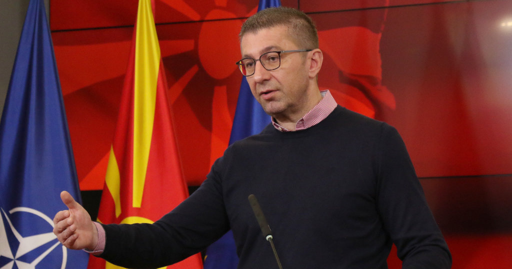 ВЛАДАТА ЈА НАМАЛИ АКЦИЗАТА ЗА ГОРИВАТА, ПРЕМИЕРОТ ОЧЕКУВА ЦЕНИТЕ ДА СЕ АМОРТИЗИРААТ ЗАЕДНО СО НАМАЛЕНОТО ДДВ И ПОПУСТОТ ОД „ОКТА“ ВЛАДАТА ЈА НАМАЛИ АКЦИЗАТА ЗА ГОРИВАТА, ПРЕМИЕРОТ ОЧЕКУВА ЦЕНИТЕ ДА СЕ АМОРТИЗИРААТ ЗАЕДНО СО НАМАЛЕНОТО ДДВ И ПОПУСТОТ ОД „ОКТА“