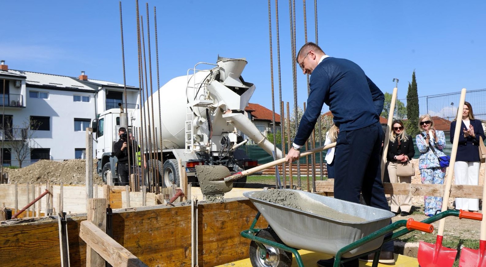 МОИТЕ ЧУВСТВА ДЕКА ЌЕ СЕ ГОНАТ ПОРАНЕШНИ ФУНКЦИОНЕРИ ОД СДСМ СЕ СЀ ПОСИЛНИ, ВЕЛИ МИЦКОСКИ, ОТКАКО ФИЛИПЧЕ СЕ ПОЖАЛИ ВО ЕУ