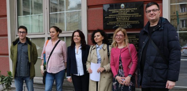 ГРАЃАНСКИТЕ ИНИЦИЈАТИВИ НА ЛОКАЛНИТЕ ИЗБОРИ ДОБИЈА ПОВЕЌЕ ГЛАСОВИ ОД „ЗНАМ“ И ЛЕВИЦА, А НЕ СЕ ВКЛУЧЕНИ ВО ПРАВЕЊЕ НА НОВИОТ ИЗБОРЕН ЗАКОНИК