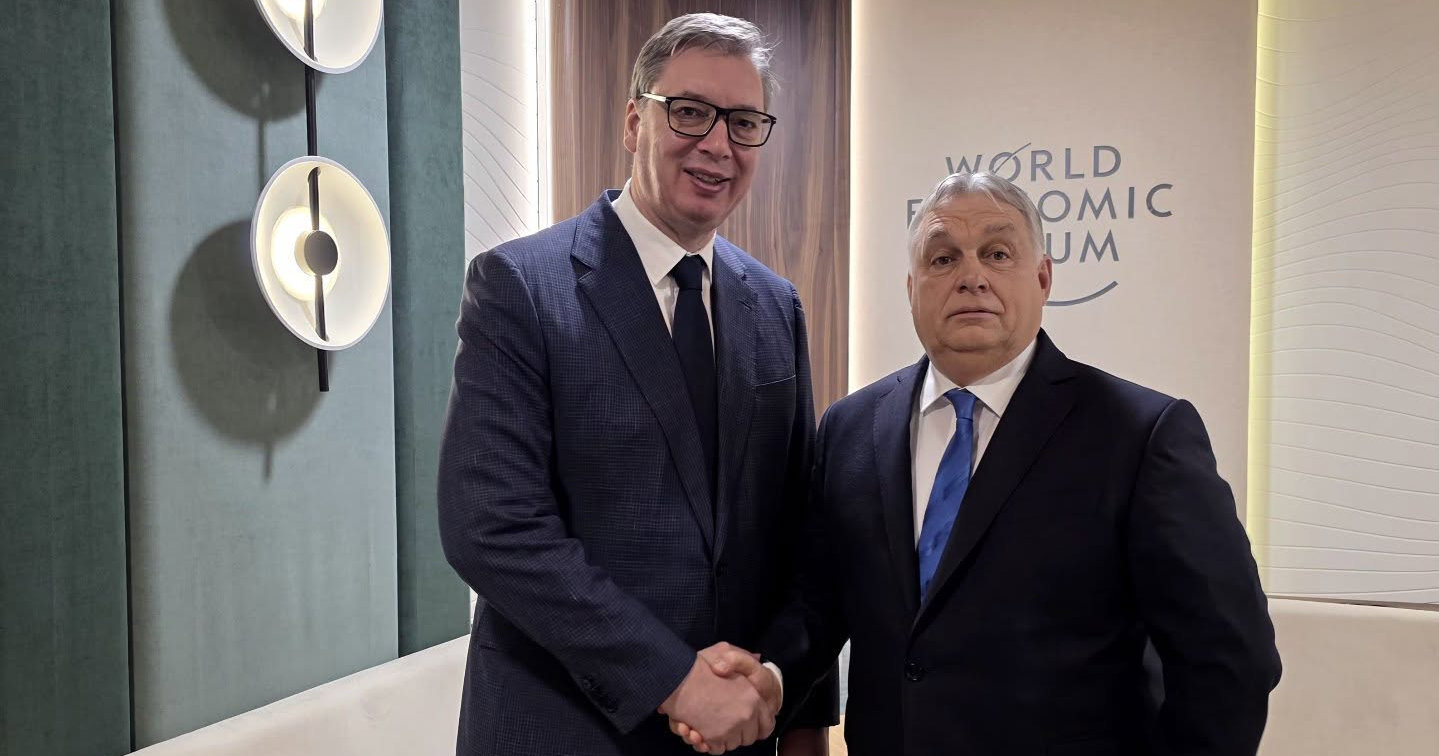 ВУЧИЌ ВЕЛИ ДЕКА Е ПРОНАЈДЕН ЕКСПЛОЗИВ СО РАЗОРНА МОЌ БЛИЗУ ГАСОВОД НА ГРАНИЦАТА СО УНГАРИЈА, ОРБАН СВИКА ВОНРЕДЕН СОСТАНОК ЗА ОДБРАНА ВУЧИЌ ВЕЛИ ДЕКА Е ПРОНАЈДЕН ЕКСПЛОЗИВ СО РАЗОРНА МОЌ БЛИЗУ ГАСОВОД НА ГРАНИЦАТА СО УНГАРИЈА, ОРБАН СВИКА ВОНРЕДЕН СОСТАНОК ЗА ОДБРАНА