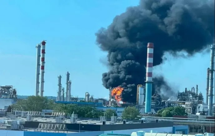 ЕДЕН ЗАГИНАТ ВО ЕКСПЛОЗИЈА ВО ПЕТРОХЕМИСКА ПОСТРОЈКА ВО УНГАРИЈА ЕДЕН ЗАГИНАТ ВО ЕКСПЛОЗИЈА ВО ПЕТРОХЕМИСКА ПОСТРОЈКА ВО УНГАРИЈА
