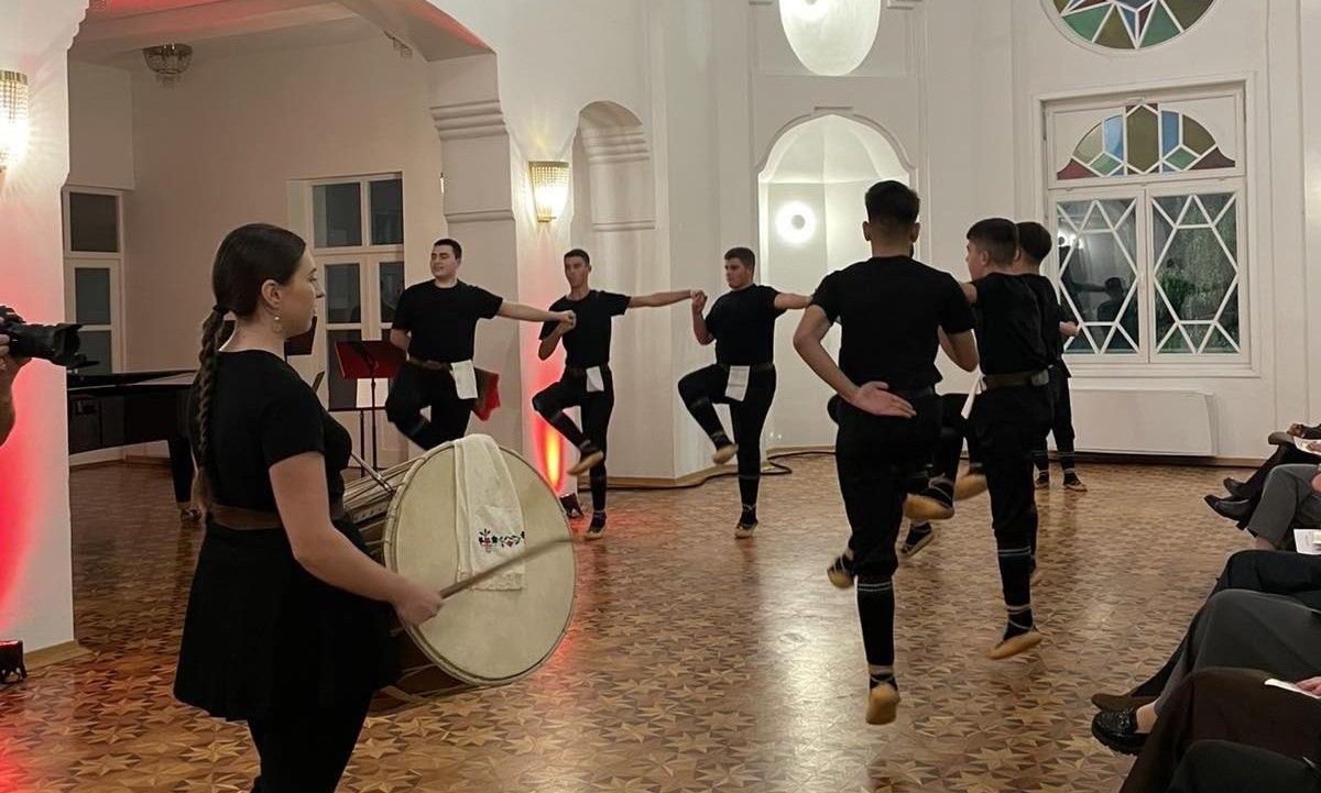 ЛАНИ ЈА ВОВЕДОА, А ГОДИНАВА ЈА УКИНАА НАСОКАТА ЗА ТРАДИЦИОНАЛНА МУЗИКА И ИГРА ПРИ СРЕДНОТО МУЗИЧКО УЧИЛИШТЕ ВО БИТОЛА