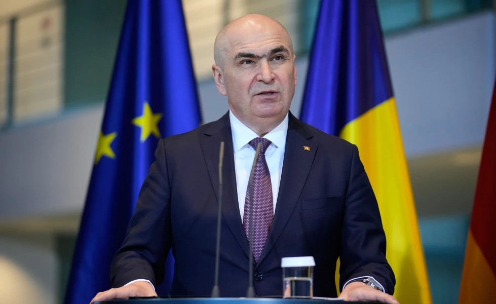ПАДНА РОМАНСКАТА ВЛАДА ОТКАКО ПРАТЕНИЦИТЕ Ѝ ИЗГЛАСАА НЕДОВЕРБА