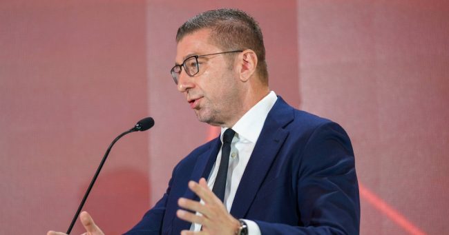НЕ СУМ ПРОФЕСИОНАЛЕН ПОЛИТИЧАР, НА КРАЈОТ ОД ОВОЈ МАНДАТ ЌЕ СЕ ВРАТАМ НА ФАКУЛТЕТ КАЈ СТУДЕНТИТЕ, КАЖА МИЦКОСКИ
