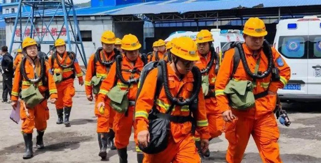 ЗАГИНАА 90 РУДАРИ ВО ЕКСПЛОЗИЈА ВО РУДНИК ЗА ЈАГЛЕН ВО КИНА