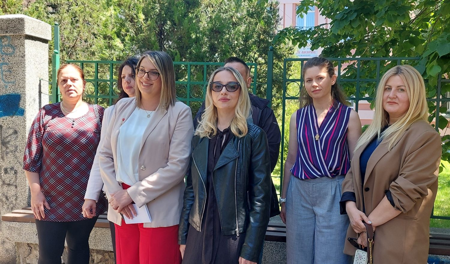 РОДИТЕЛИТЕ ОД КУМАНОВО БАРААТ ПОВЛЕКУВАЊЕ И ТЕМЕЛНА ПРЕРАБОТКА НА ПРОГРАМИТЕ ВО ОСНОВНОТО ОБРАЗОВАНИЕ