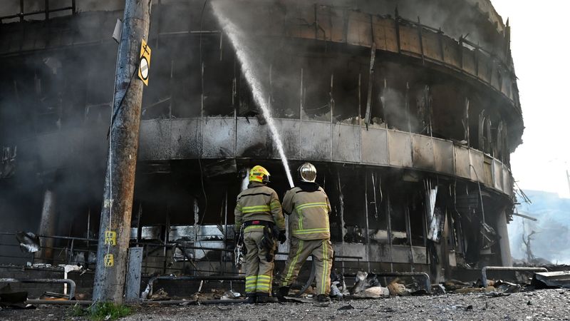 РУСИЈА СЕ ЗАКАНИ СО НОВИ НАПАДИ ВРЗ КИЕВ И ГИ ПОВИКА СТРАНСКИТЕ ДРЖАВЈАНИ ДА ГО НАПУШТАТ ГРАДОТ РУСИЈА СЕ ЗАКАНИ СО НОВИ НАПАДИ ВРЗ КИЕВ И ГИ ПОВИКА СТРАНСКИТЕ ДРЖАВЈАНИ ДА ГО НАПУШТАТ ГРАДОТ