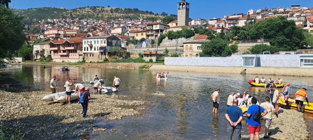 ВАРДАРСКАТА РЕГАТА НА 19 ЈУНИ ТРГНУВА ОД ВЕЛЕС ЗА СОЛУН ВАРДАРСКАТА РЕГАТА НА 19 ЈУНИ ТРГНУВА ОД ВЕЛЕС ЗА СОЛУН