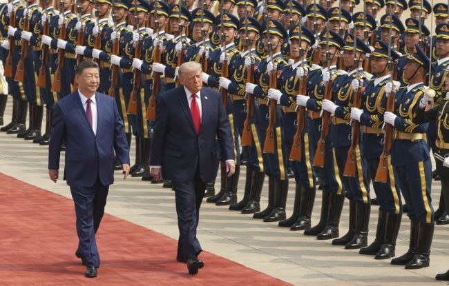ТРЕБА ДА БИДЕМЕ ПАРТНЕРИ, А НЕ СОПЕРНИЦИ, МУ КАЖА ШЈИ ЏИНПИНГ НА ТРАМП НА САМИТОТ ВО ПЕКИНГ